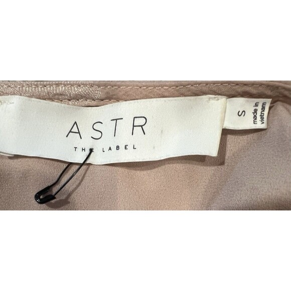 Women’s ASTR The Label Champagne Rose Wrap Dress Size Small Retail $85 - Picture 6 of 7